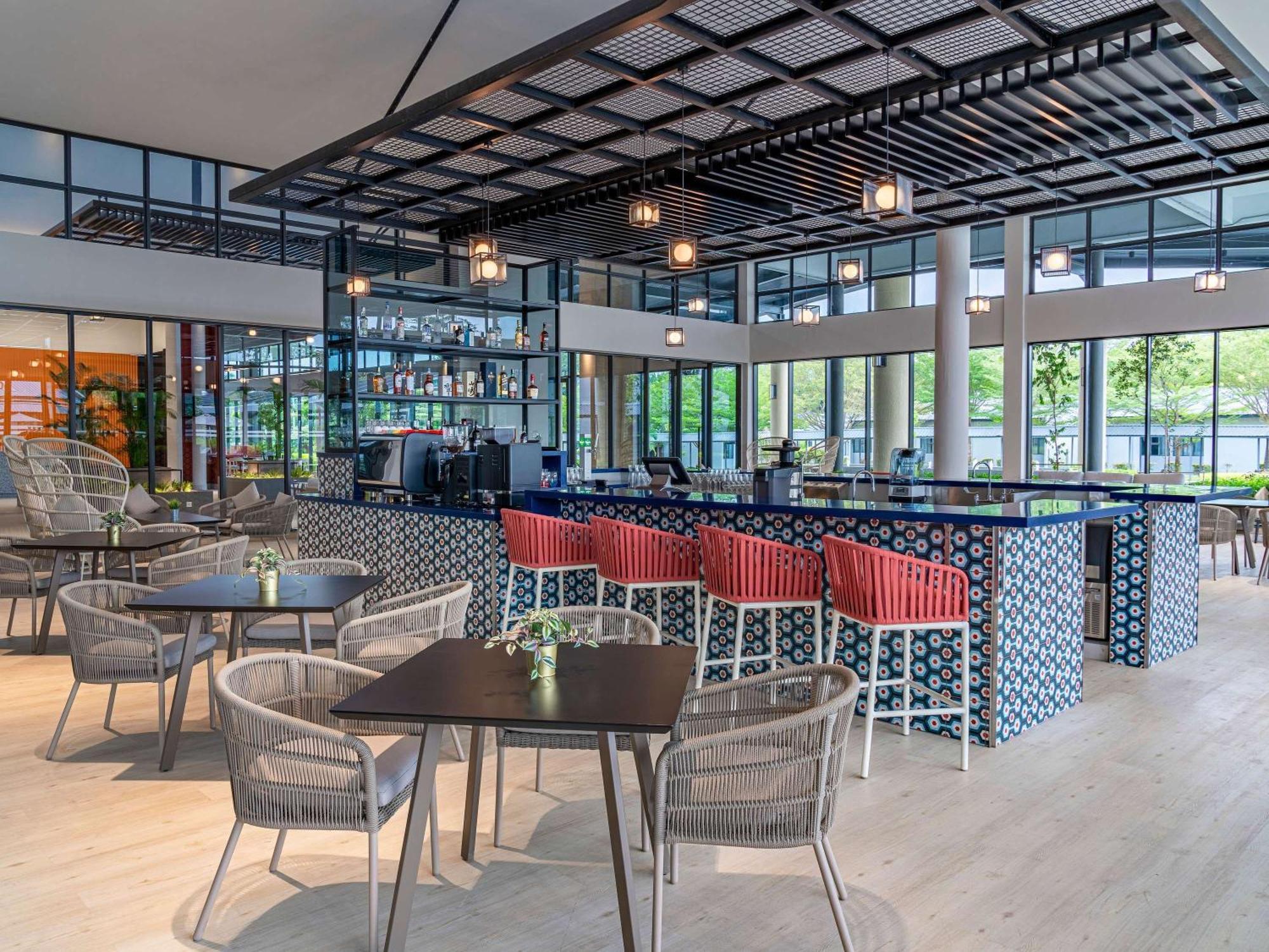 Hotel Ibis Styles Sepang Klia Exterior foto