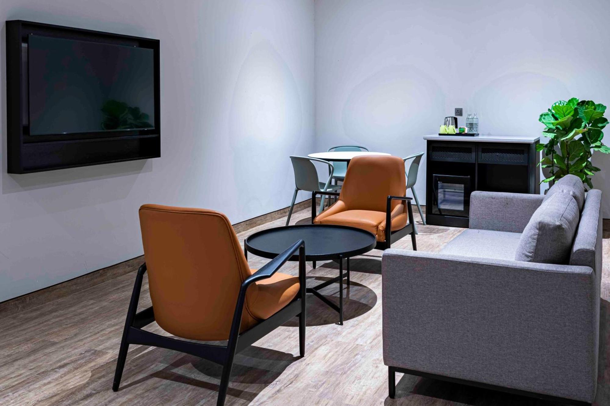 Hotel Ibis Styles Sepang Klia Exterior foto